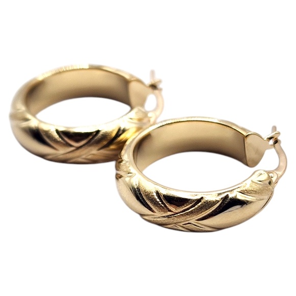 14 Karat Yellow Gold Circle X Hoop Earrings #20471 - Picture 3 of 7